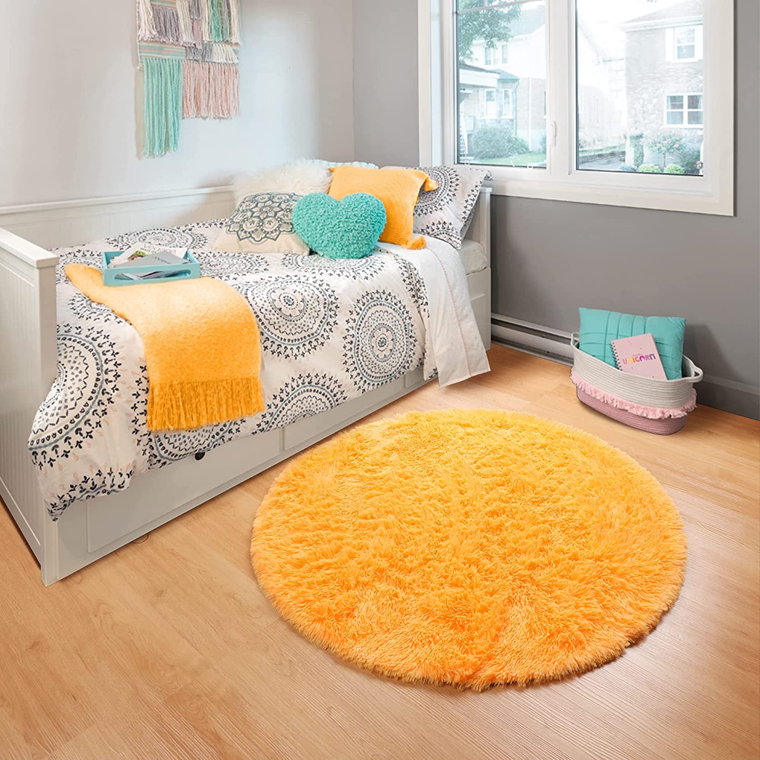 Yumuşak turuncu yuvarlak halı  - Kids Outdoor Teepee incelemesi ve fiyatı